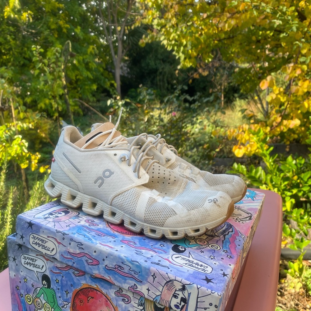OnCloud running shoes